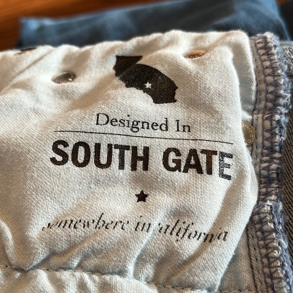 AG-ED DENIM LEGGING SUPER SKINNY ANKLE. SIZE 23. NWOT MEDIUM WASH. - Picture 9 of 13